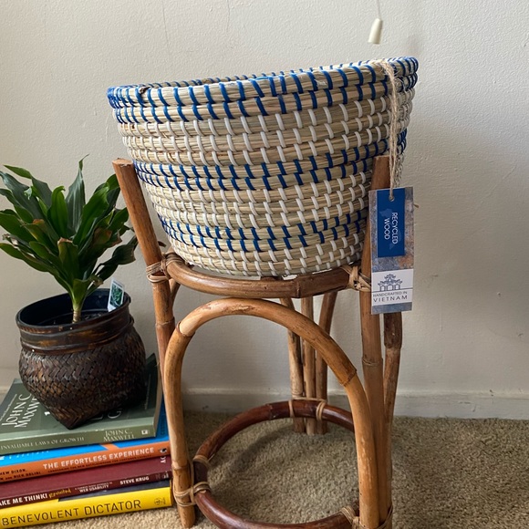Boho Rattan Standing Planter NWT - Picture 8 of 10